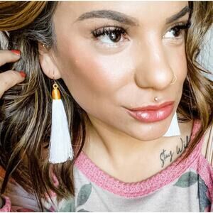 5/10 NWT Women's Bohemian Hand-Woven Hat Long Tassel Earrings